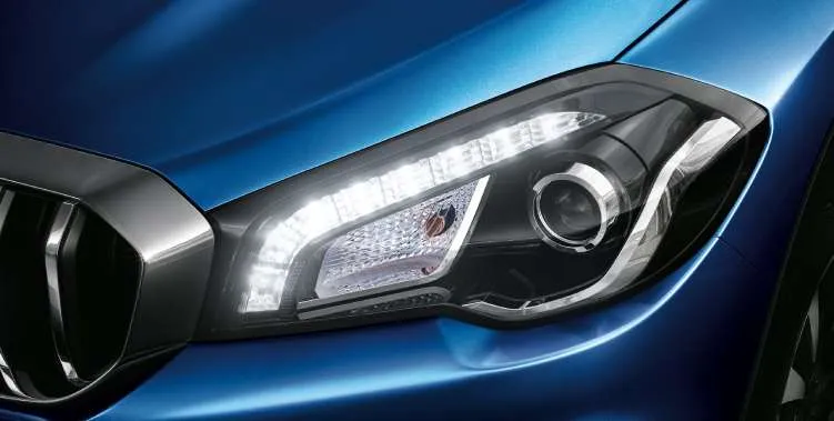 XL6 Sharp and Crystalline LED Projector Headlamps with DRLs